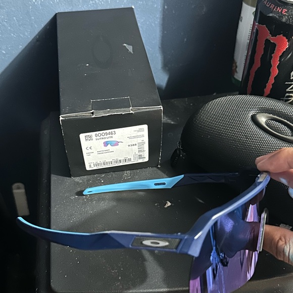 Oakley sutro lite - Picture 2 of 3